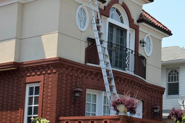 home, ladder, roofing-2861604.jpg